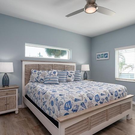 233 Delmar Avenue - Beautiful Private Pool Home Home 迈尔斯堡海滩 外观 照片
