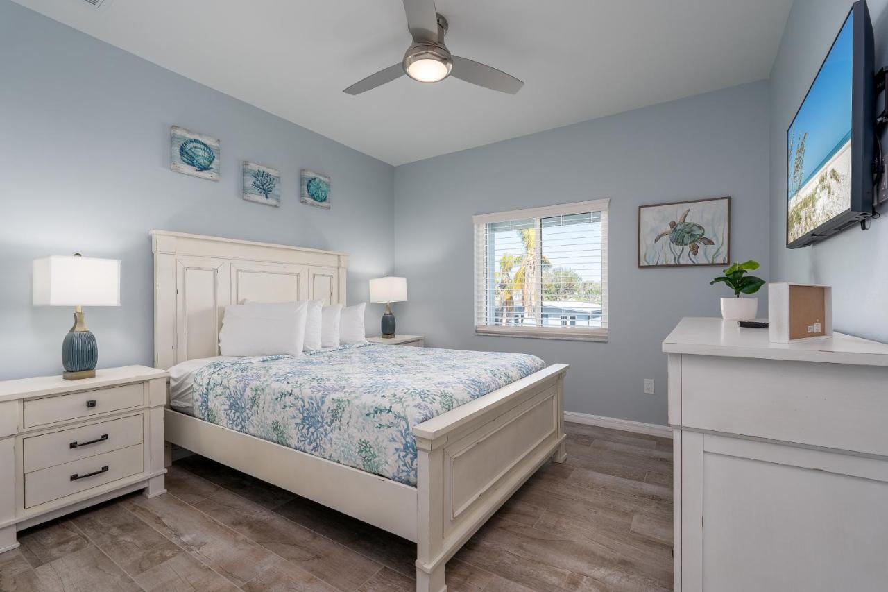 233 Delmar Avenue - Beautiful Private Pool Home Home 迈尔斯堡海滩 外观 照片